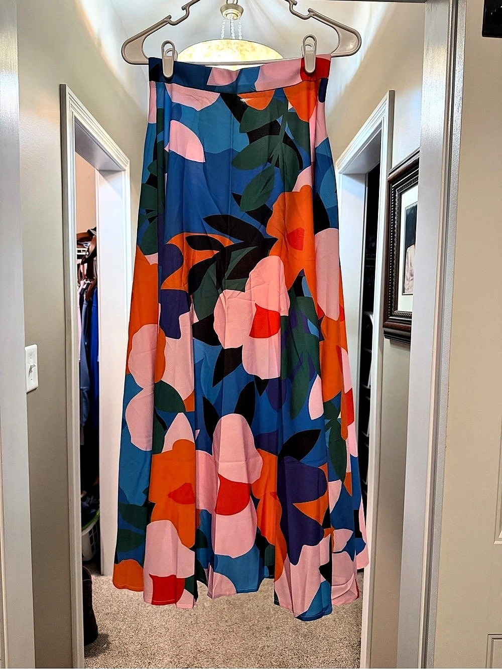 Cider Mesh Mid Rise Abstract Graphic Floral Asymmetrical Hem Maxi Skirt Maxi. Li